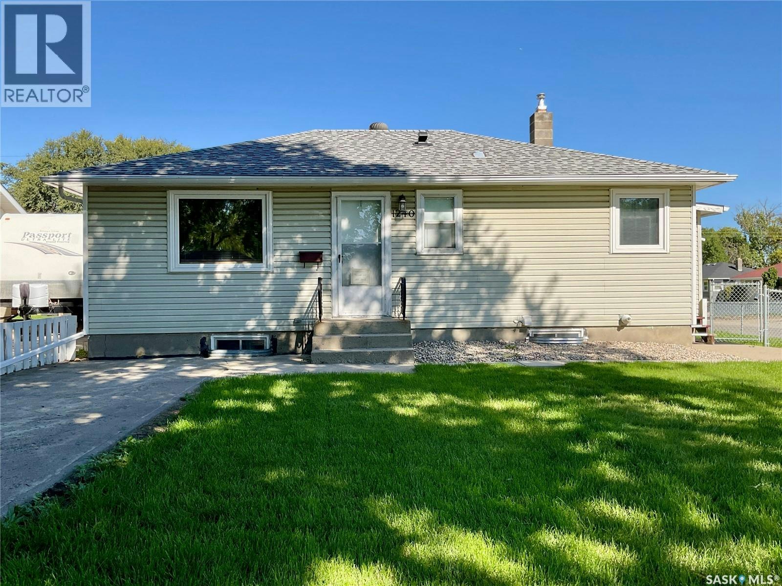1240 10th Avenue E, Regina, SK, S4T 4P9