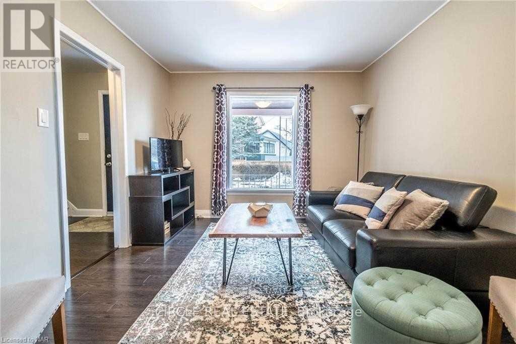 4 Chelsea Street, St. Catharines, ON, L2P 3B8 - 8