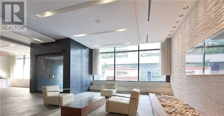 535-8 Telegram Mews, Toronto, ON, M5V 3Z5 - 3