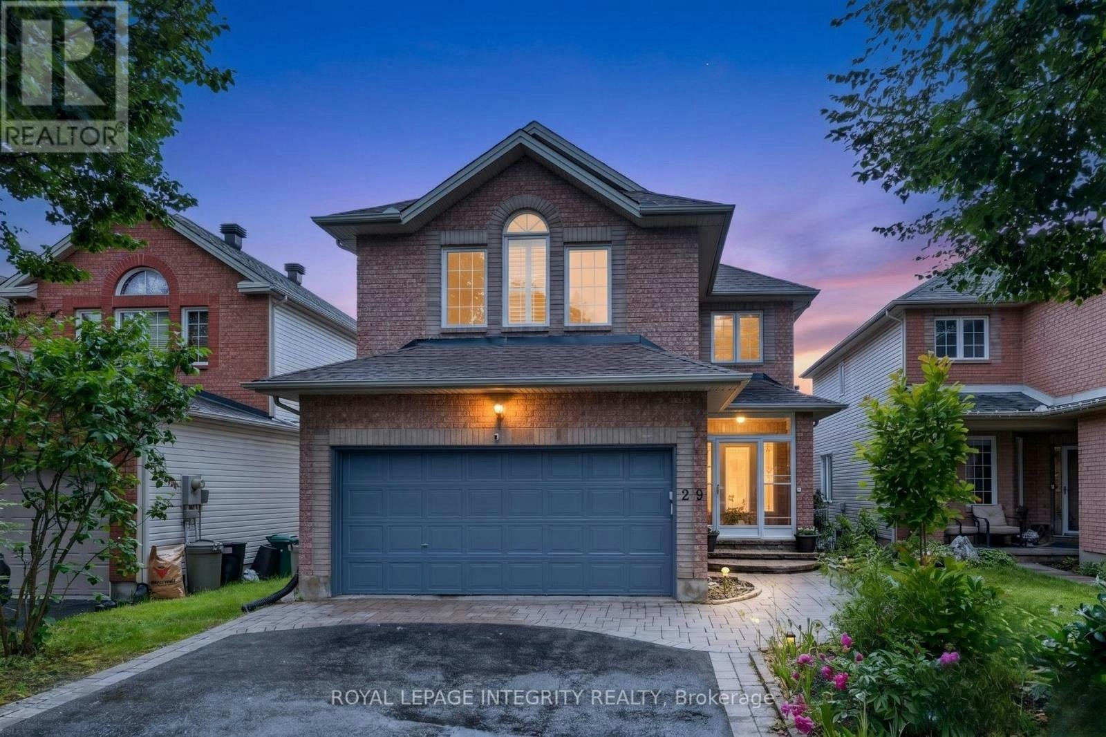 29 Nortoba Crescent, Ottawa, ON, K2T 1G9