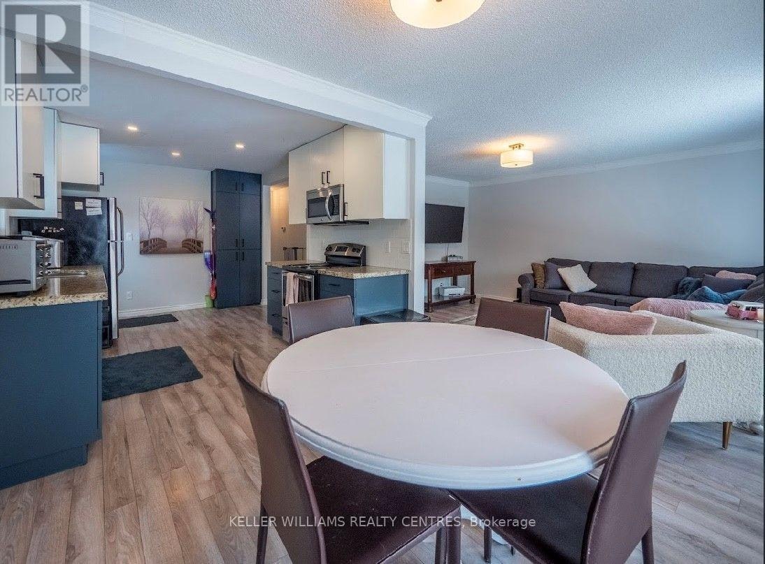 UPPER-807 Greenfield Crescent, Newmarket, ON, L3Y 3B2 - 5