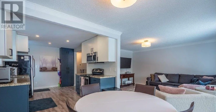 UPPER-807 Greenfield Crescent, Newmarket, ON, L3Y 3B2 - 5