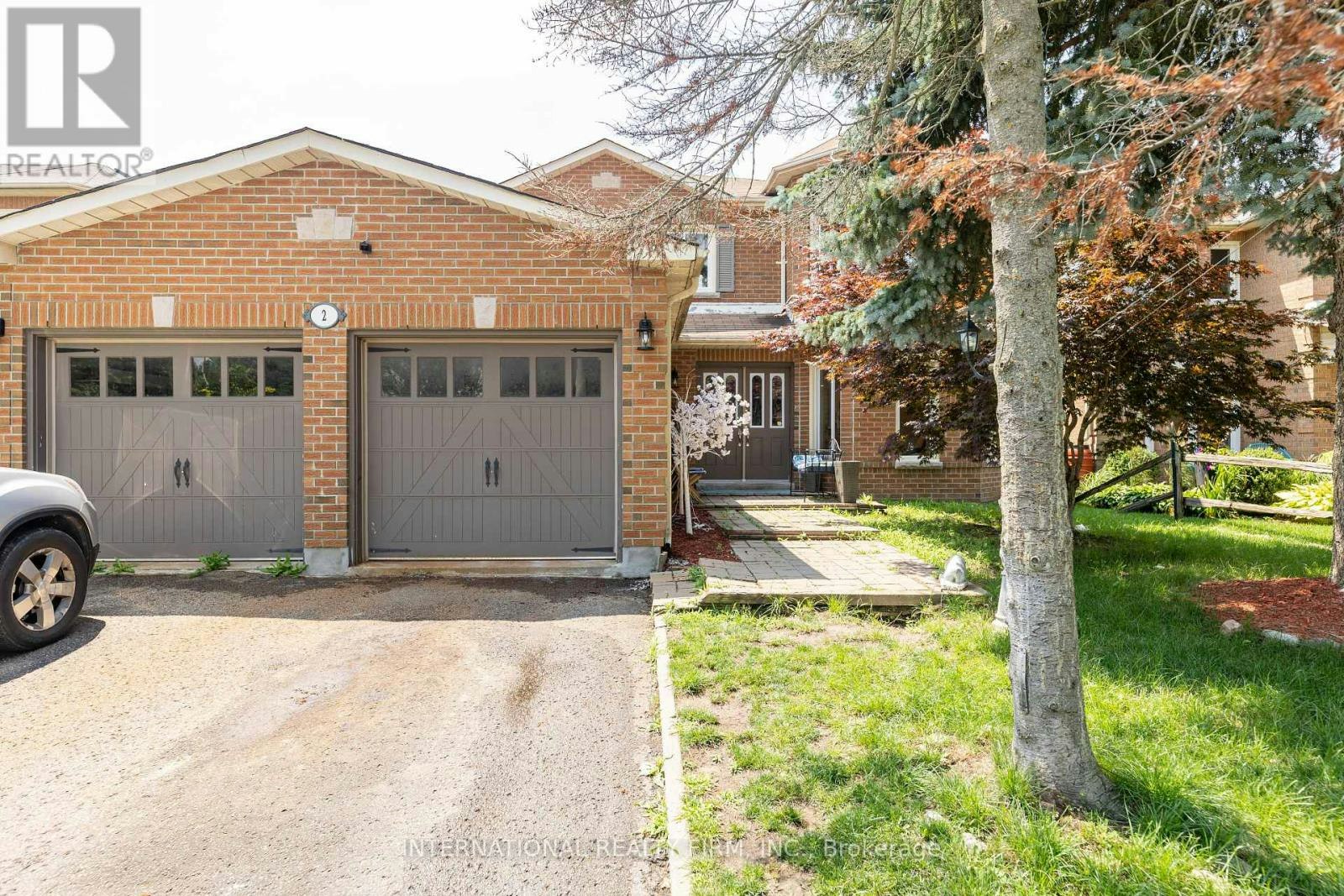 2 Hook Court, Barrie, ON, L4N 7H7