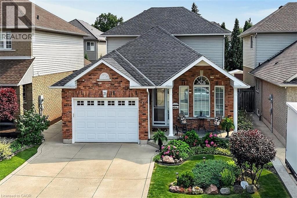 25 Eric Burke Court, Hamilton, ON, L9A 5J6