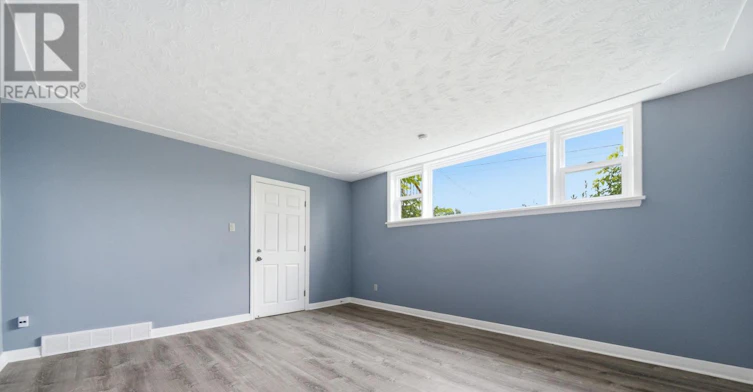C-293 Highland Road E, Kitchener, ON, N2M 3W6 - 2