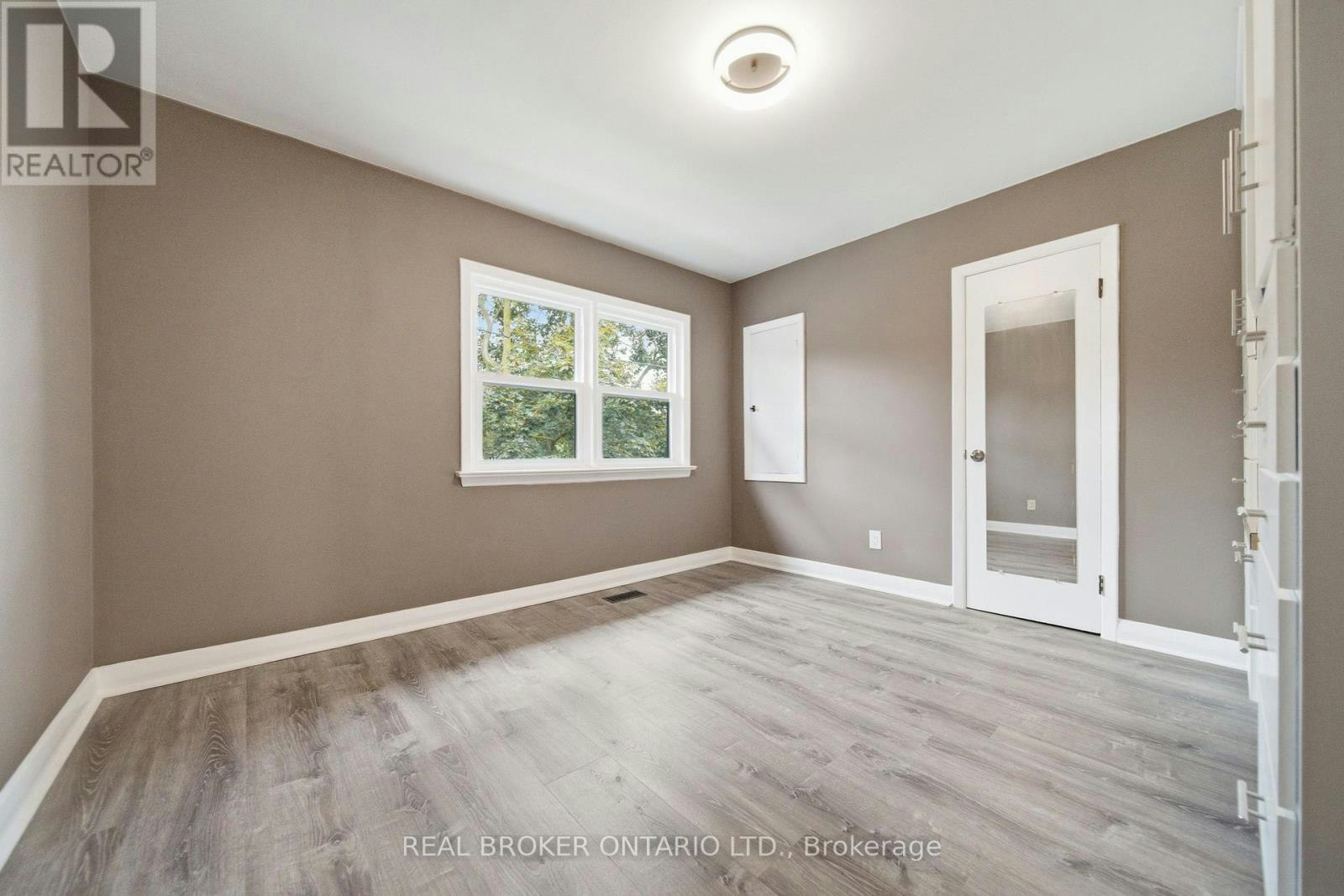 A-293 Highland Road E, Kitchener, ON, N2M 3W6 - 4