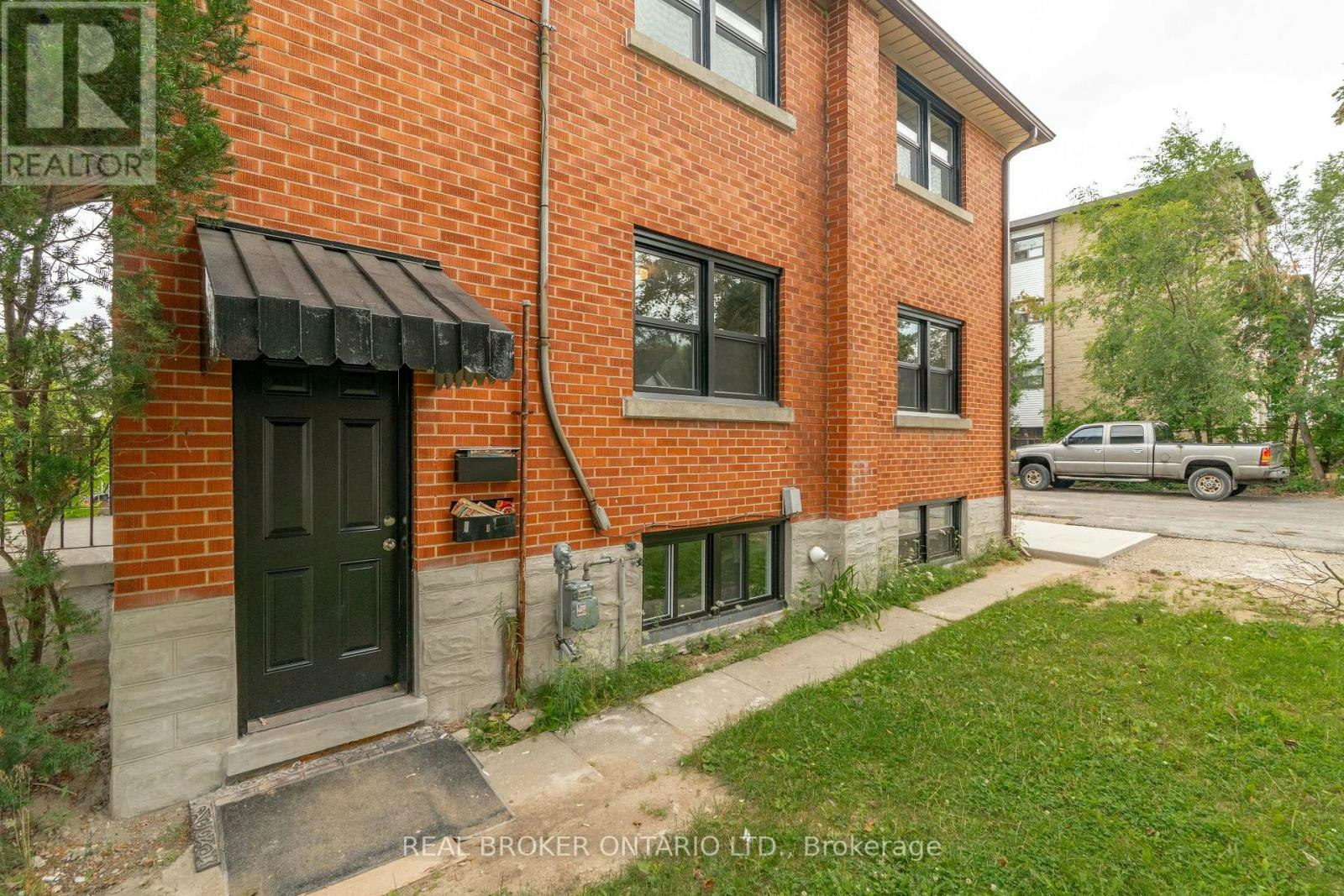 A-293 Highland Road E, Kitchener, ON, N2M 3W6 - 16