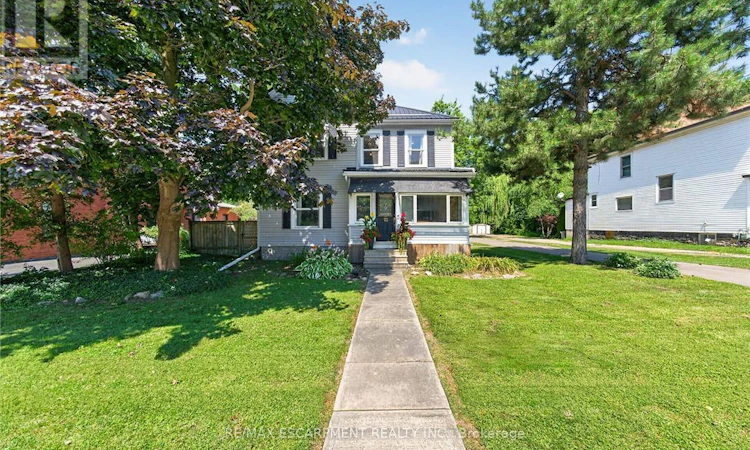 72 Main Street S