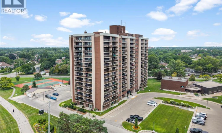 E109-9099 Riverside Drive East