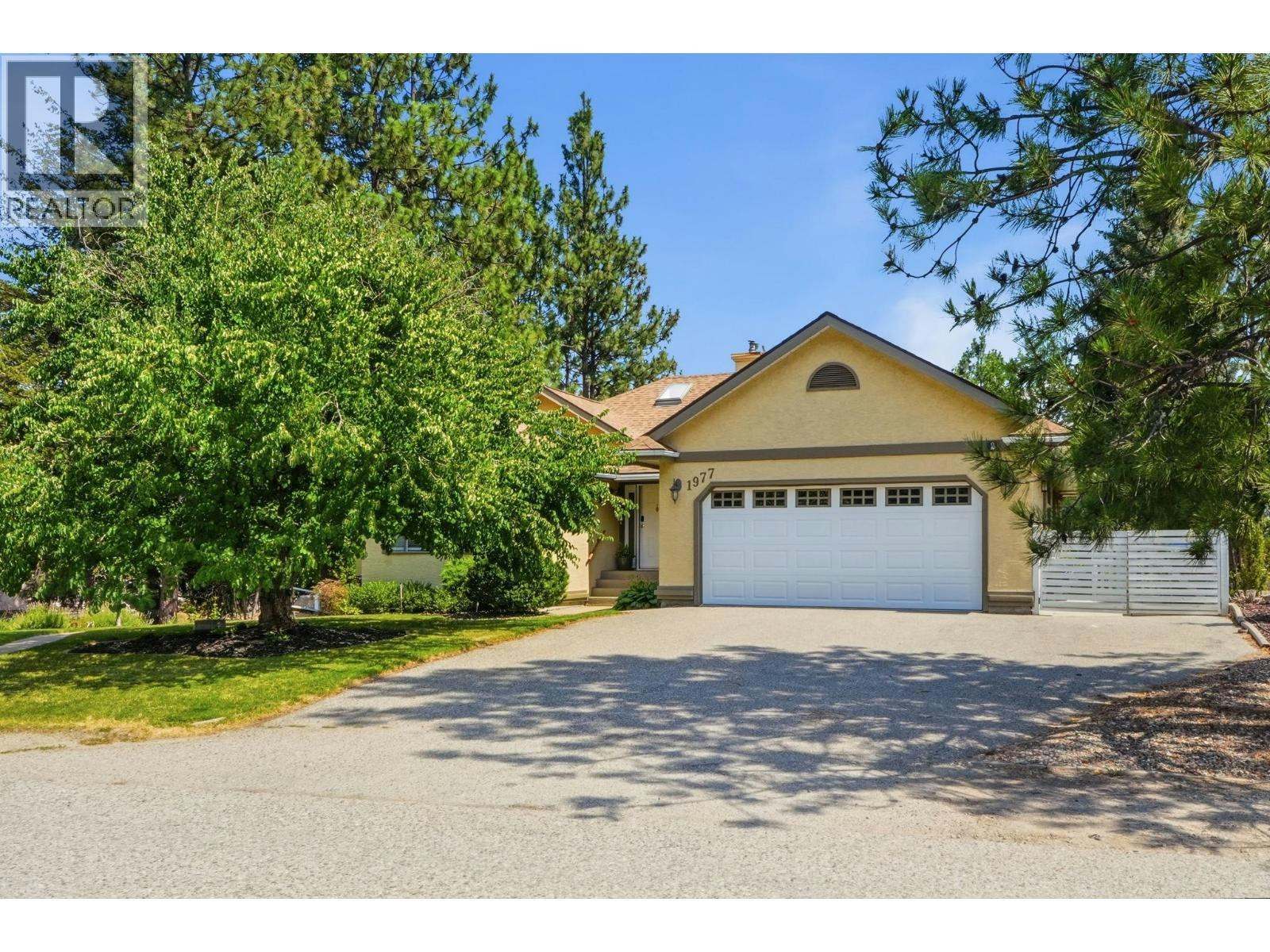 1977 Covington Crescent, West Kelowna, BC, V1Z 3M2