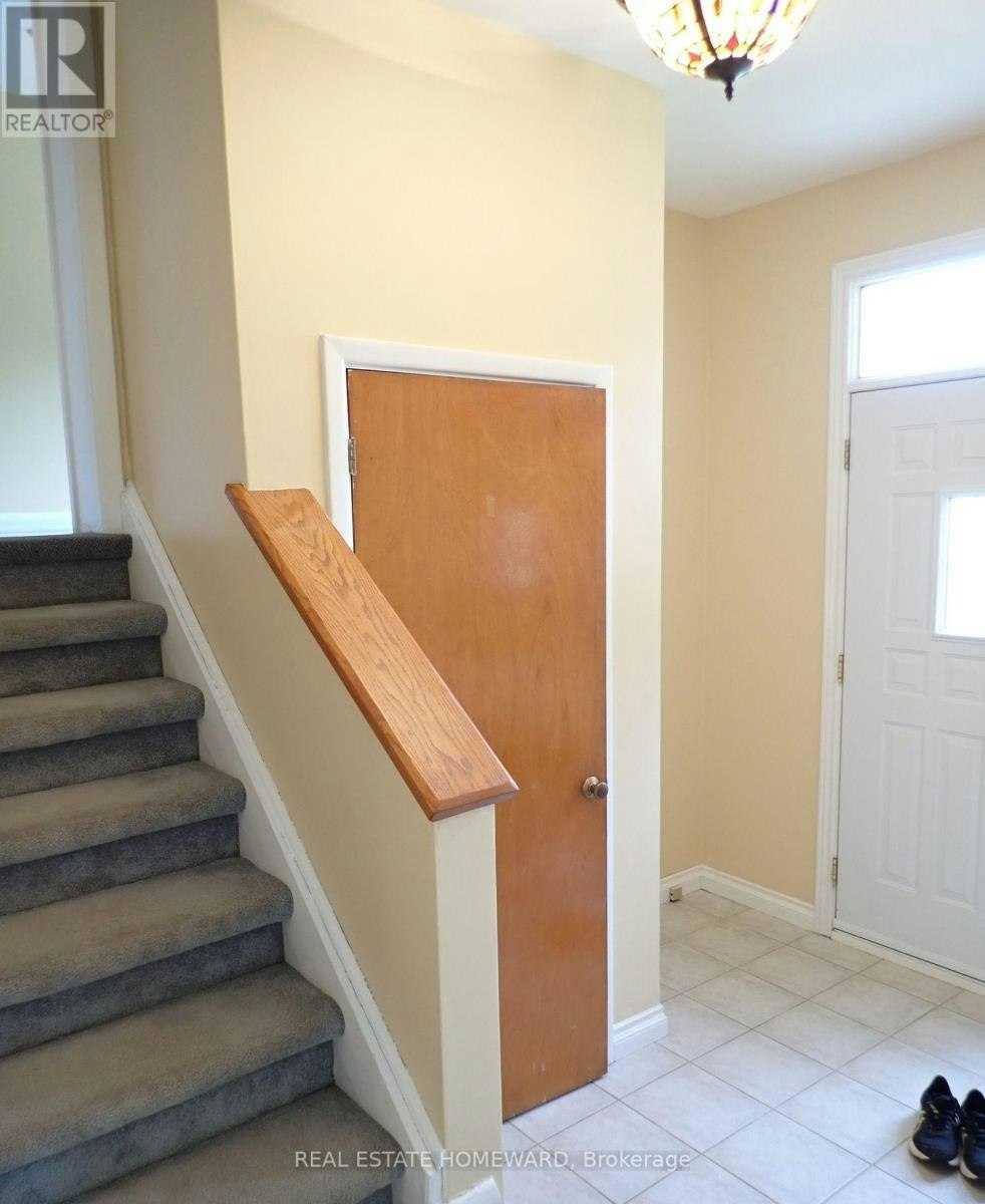 FRONT-56 Perivale Crescent, Toronto, ON, M1J 2C3 - 7