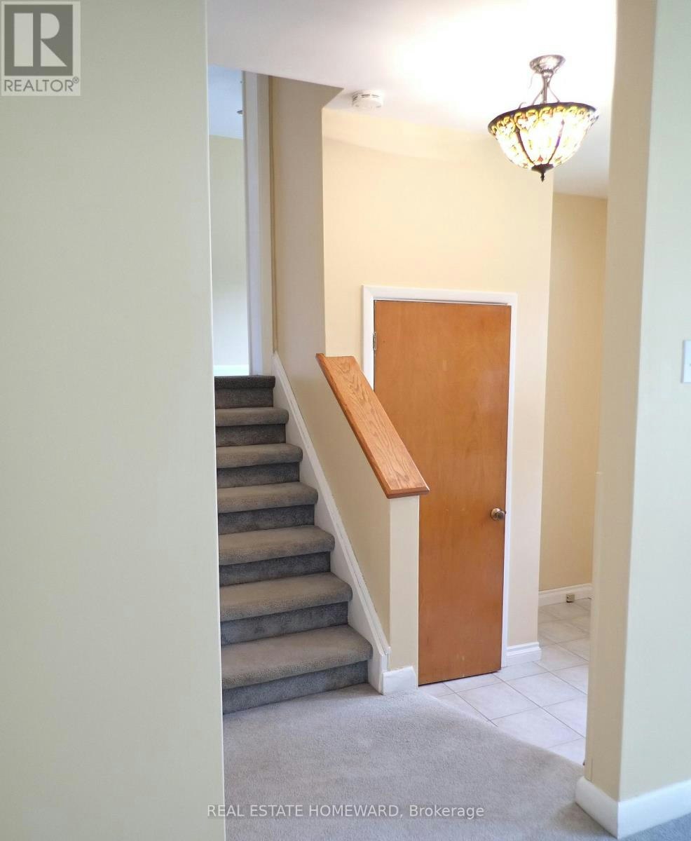 FRONT-56 Perivale Crescent, Toronto, ON, M1J 2C3 - 10