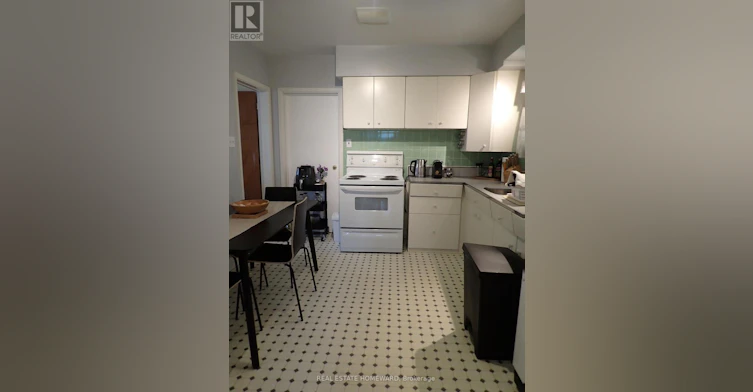 FRONT-56 Perivale Crescent, Toronto, ON, M1J 2C3 - 7