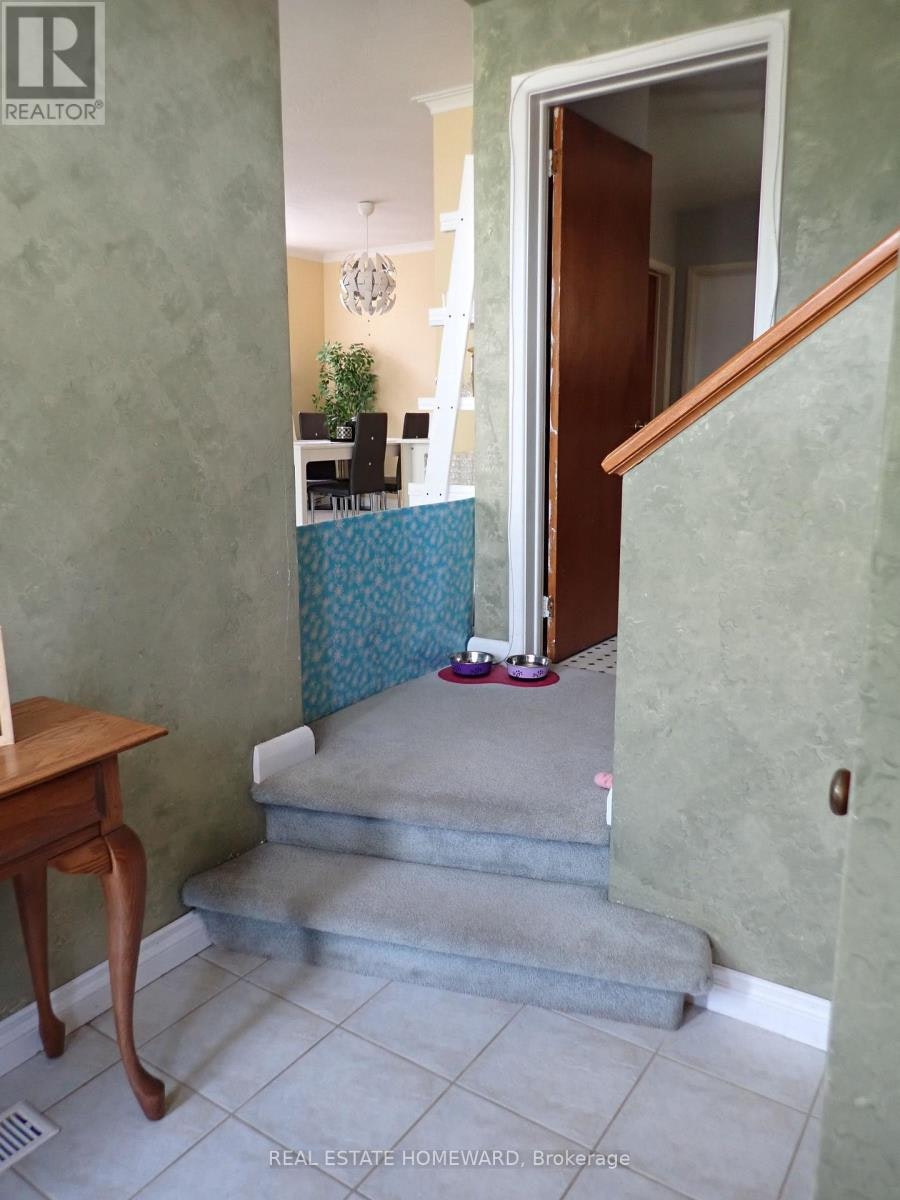 FRONT-56 Perivale Crescent, Toronto, ON, M1J 2C3 - 4