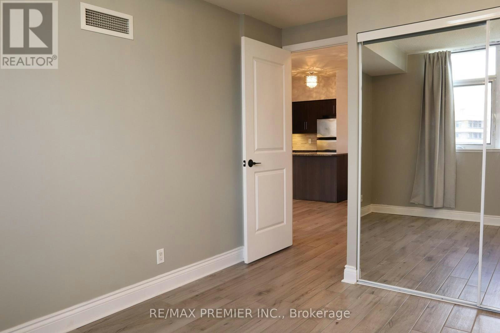 1506-9225 Jane Street, Vaughan, ON, L6A 0J7 - 20