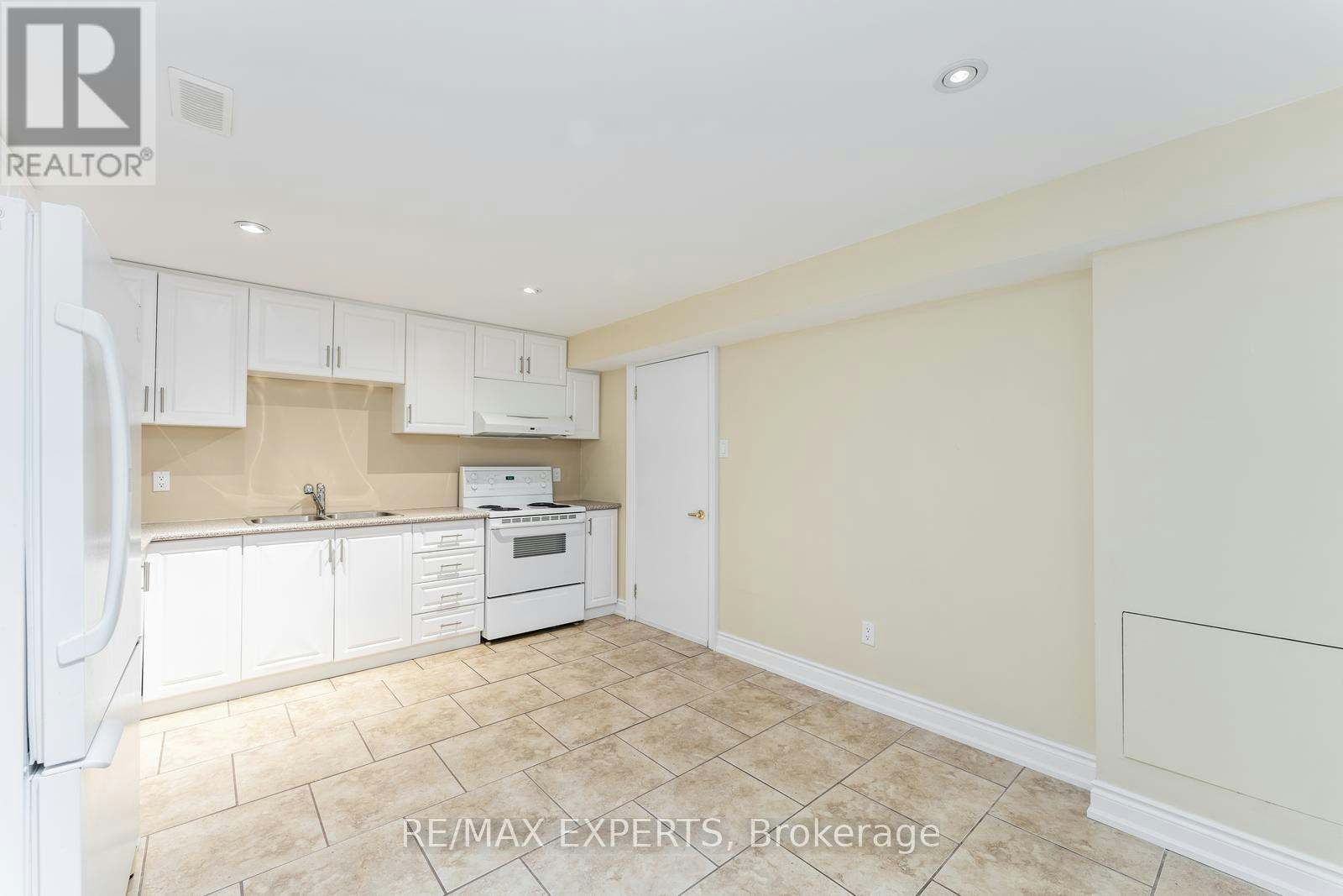 BSMT-462 Vaughan Mills Road, Vaughan, ON, L4H 1G7 - 11
