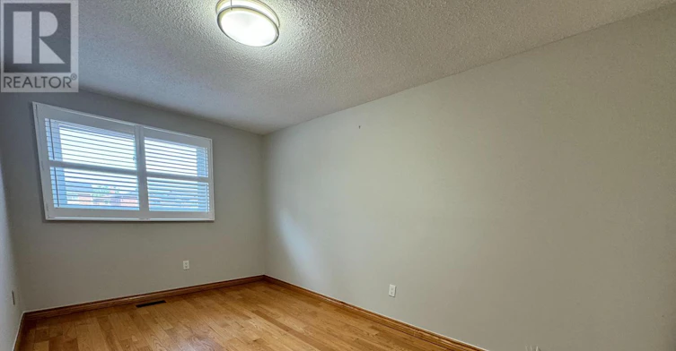 27 Manston Crescent, Markham, ON, L3R 7A5 - 7