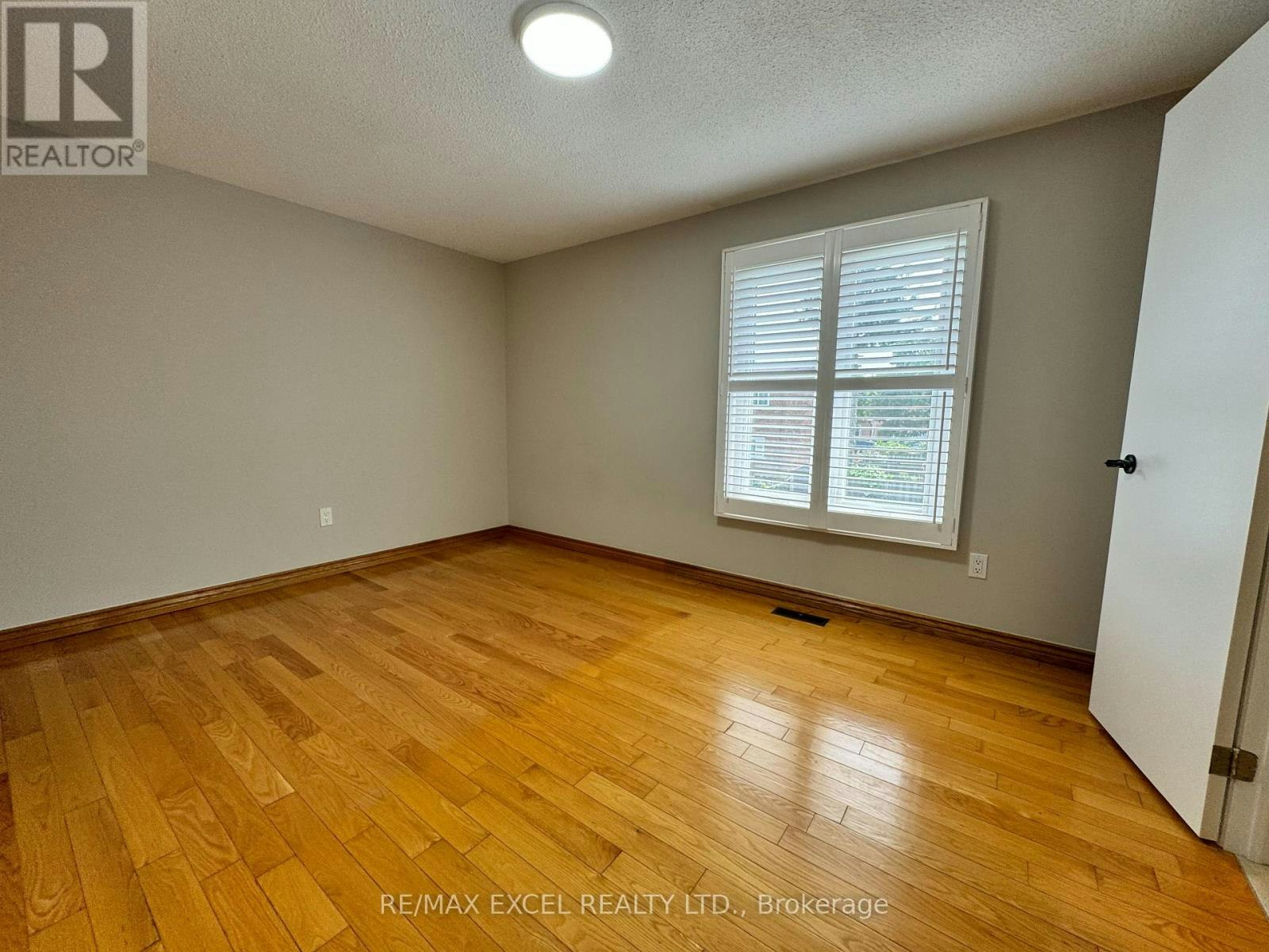 27 Manston Crescent, Markham, ON, L3R 7A5 - 5