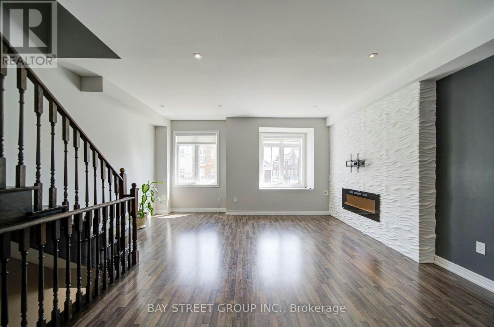 48 Roy Grove Way, Markham, ON, L6E 0T7 - 4