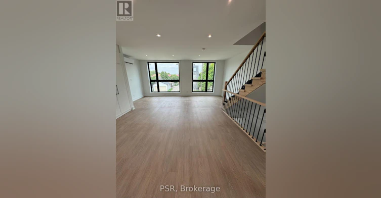 UPPER-99 Ypres Road, Toronto, ON, M6M 3X2 - 3