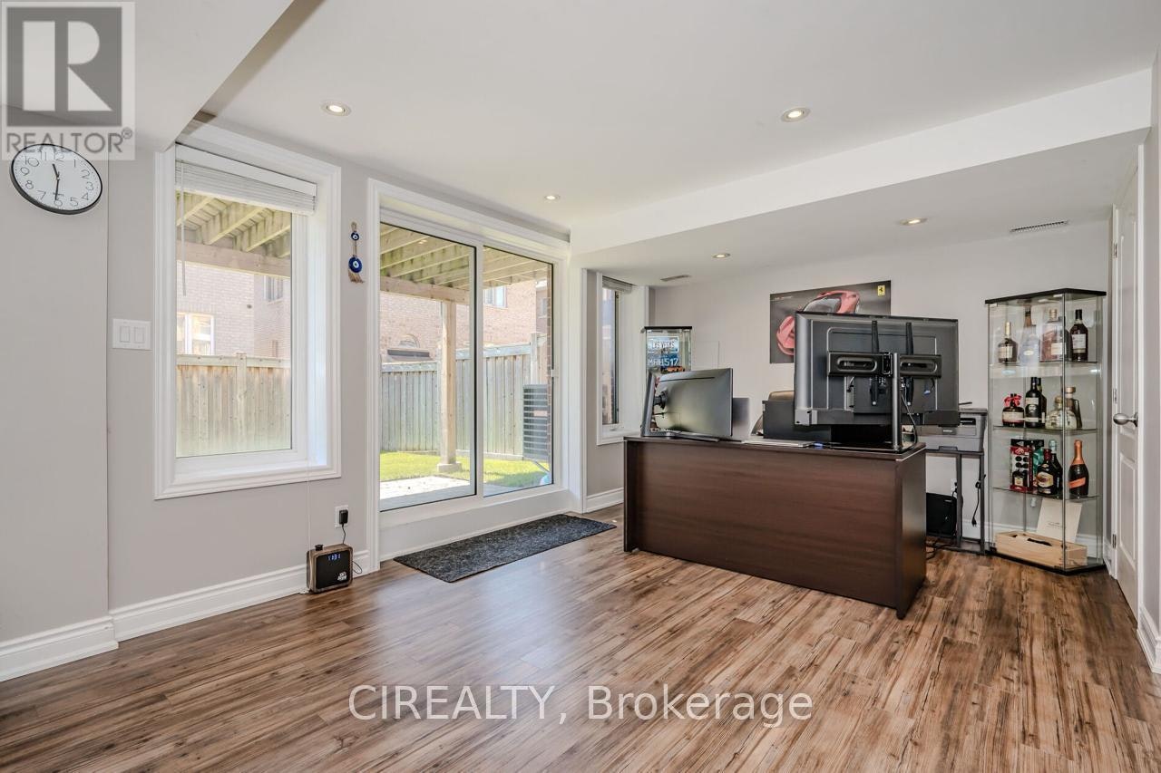 4712 Doug Wright Drive, Burlington, ON, L7M 0K2 - 24