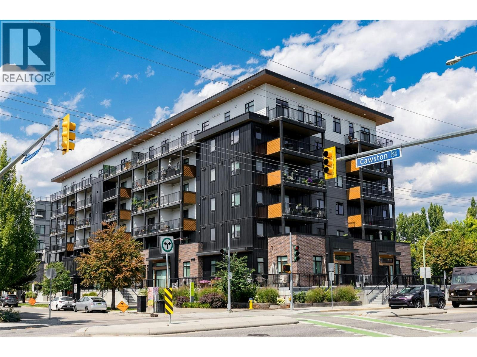 607-660 Cawston Avenue, Kelowna, BC, V1Y 6Z4