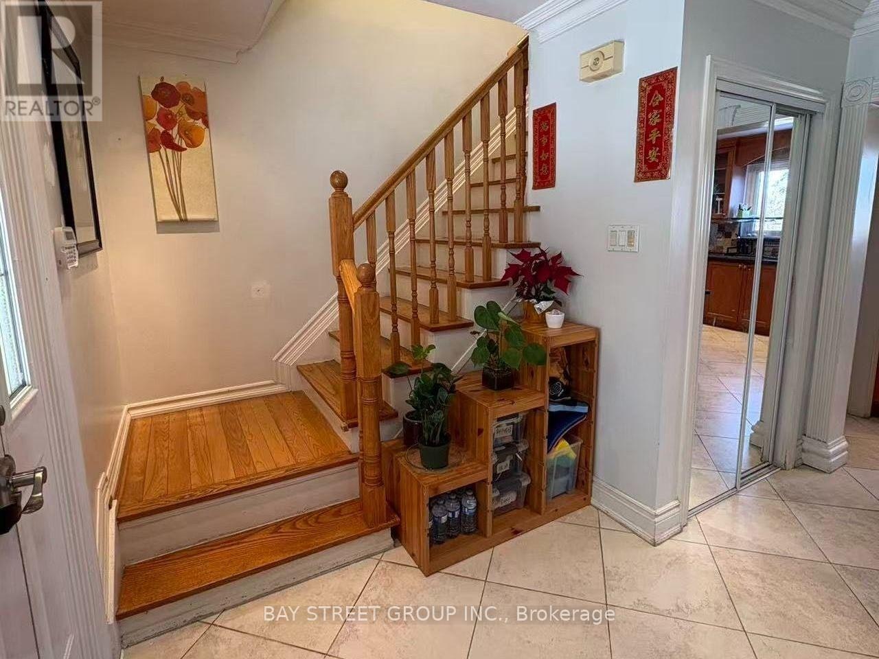 210 Shaughnessy Boulevard, Toronto, ON, M2J 1K4 - 2