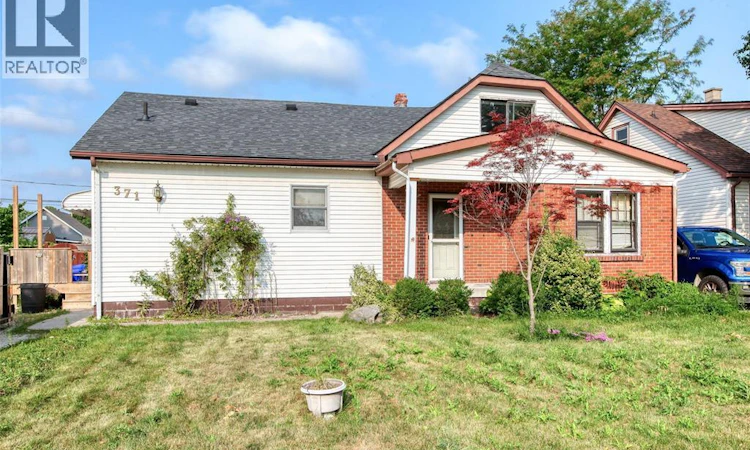 371 Laporte