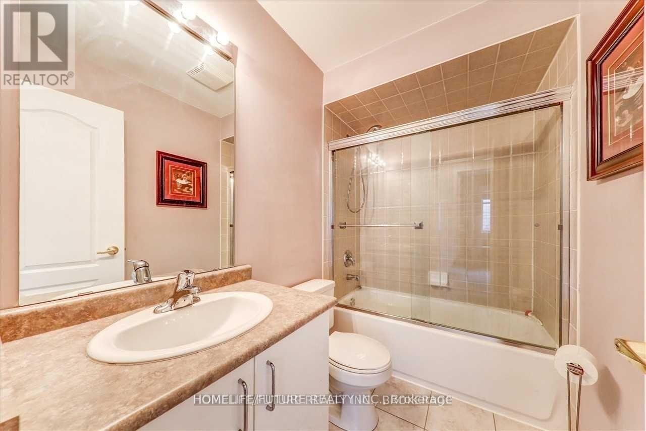 20 Kenilworth Crescent, Whitby, ON, L1M 2M6 - 16