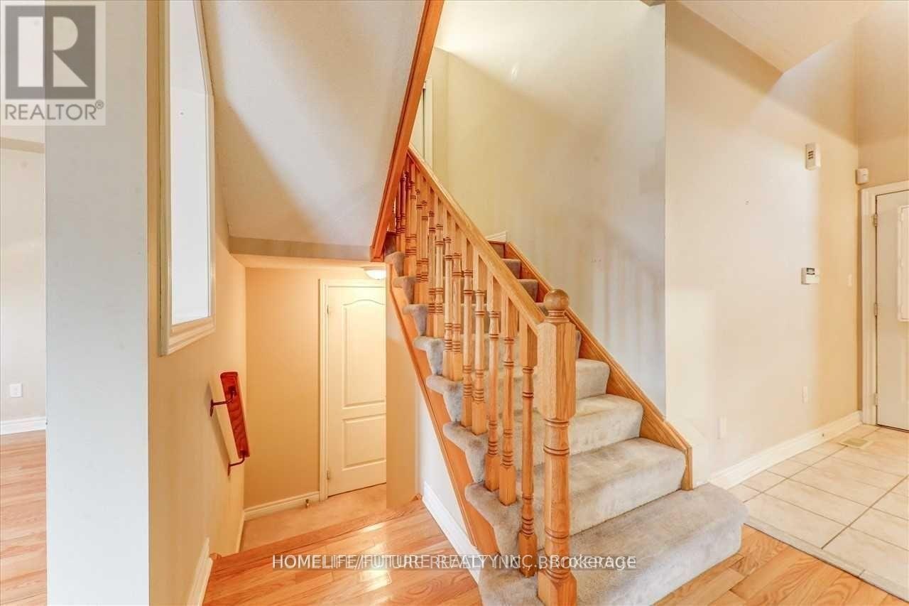20 Kenilworth Crescent, Whitby, ON, L1M 2M6 - 19