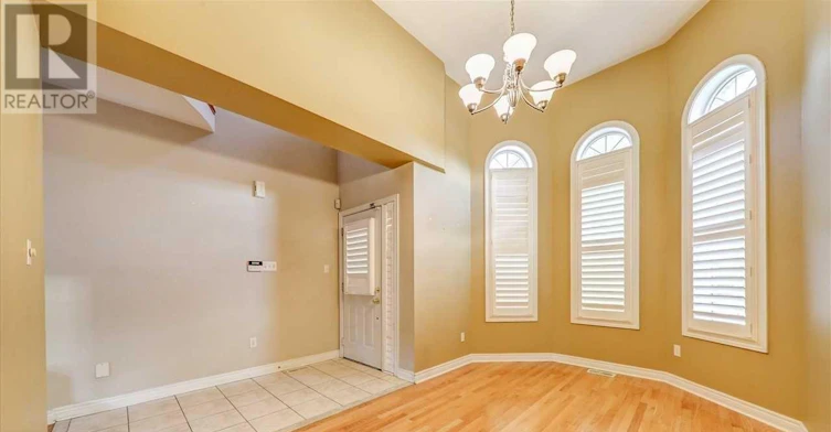 20 Kenilworth Crescent, Whitby, ON, L1M 2M6 - 5