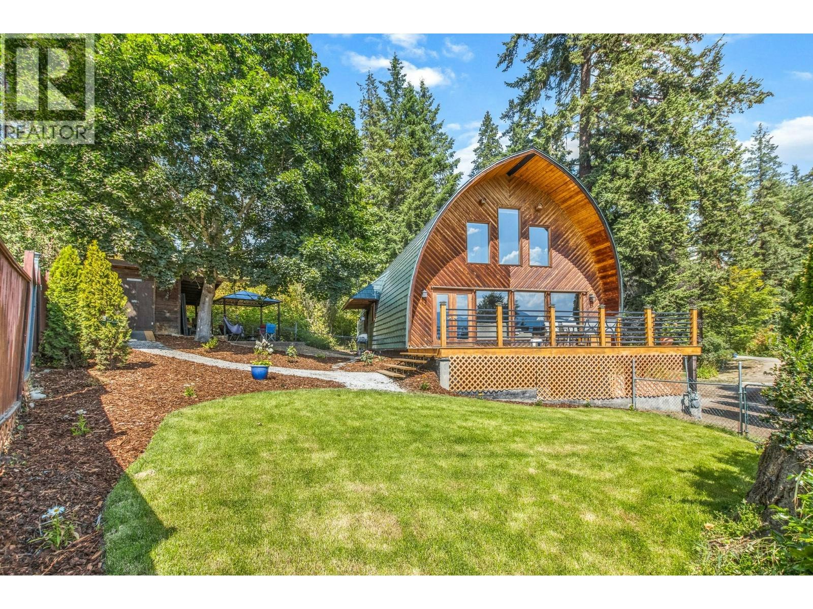 5261 NE Lakeshore Road, Salmon Arm, BC, V1E 3P5