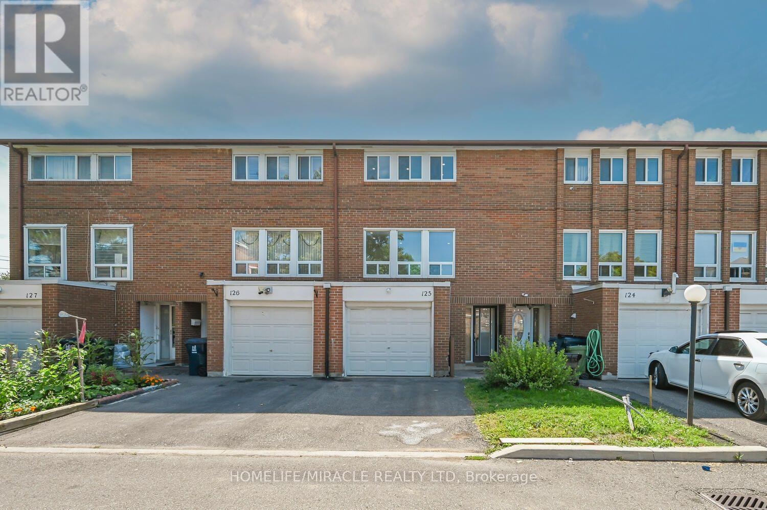 125-6466 Finch Avenue W, Toronto, ON, M9V 1T4
