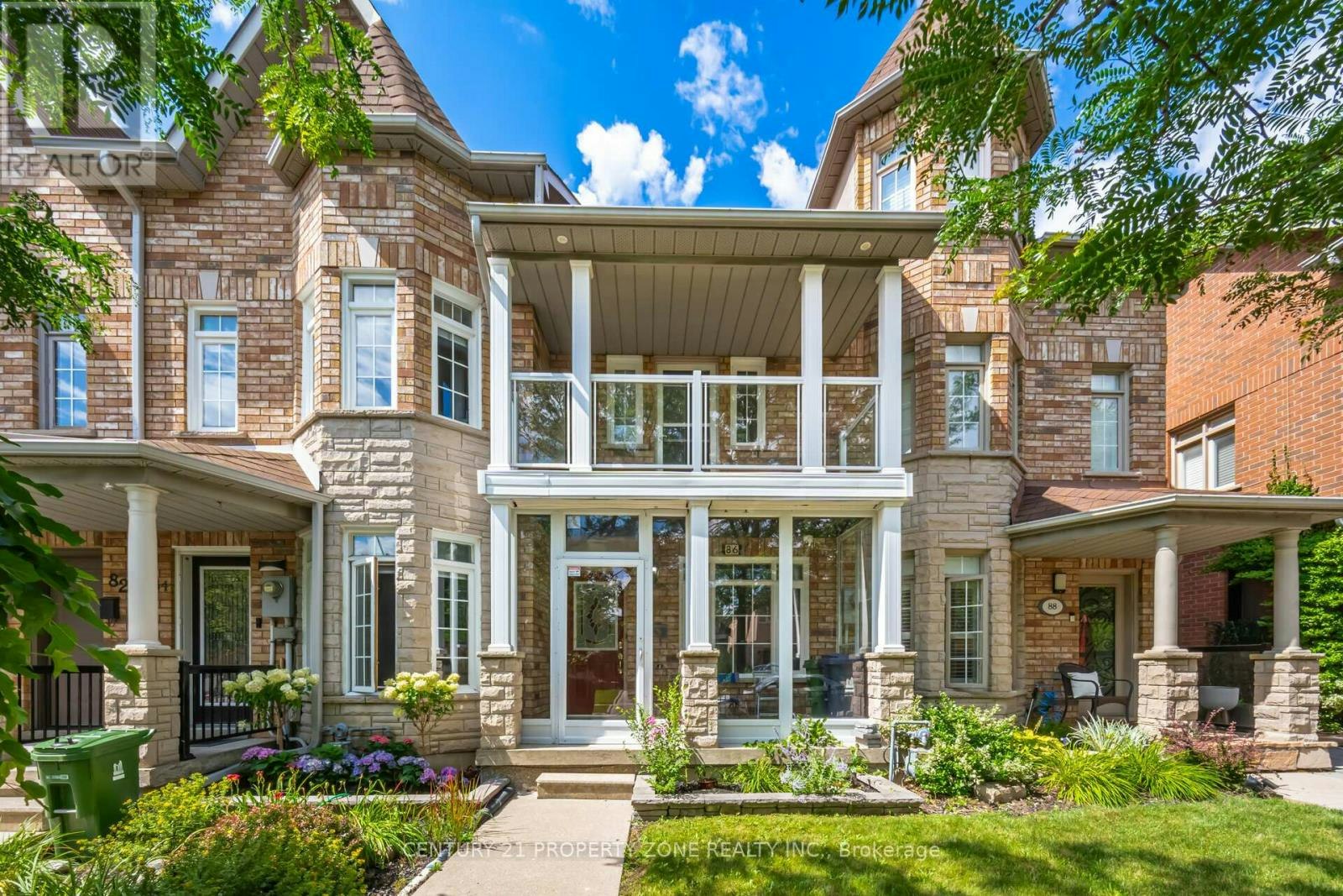 86 Rory Road, Toronto, ON, M6L 3G1