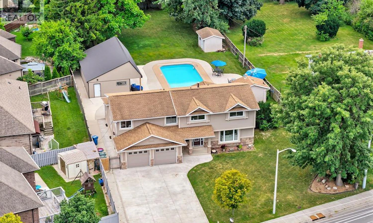 845 Cabana Road East