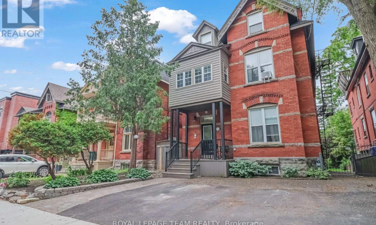 548 Maclaren Street