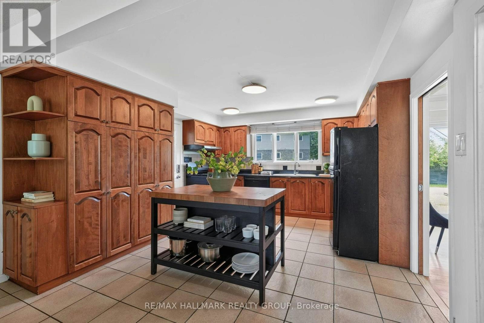 1038 Arnot Road, Ottawa, ON, K2C 0H4 - 13