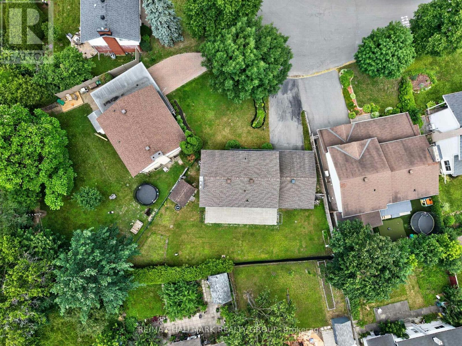 1038 Arnot Road, Ottawa, ON, K2C 0H4 - 42