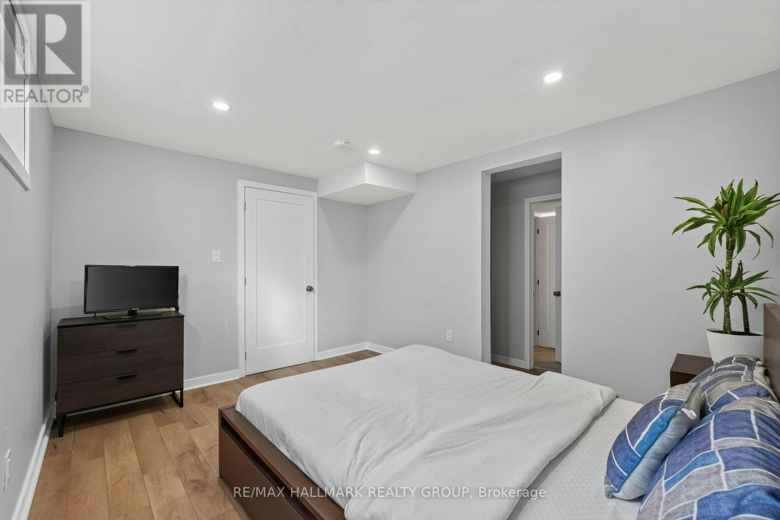 1038 Arnot Road, Ottawa, ON, K2C 0H4 - 34