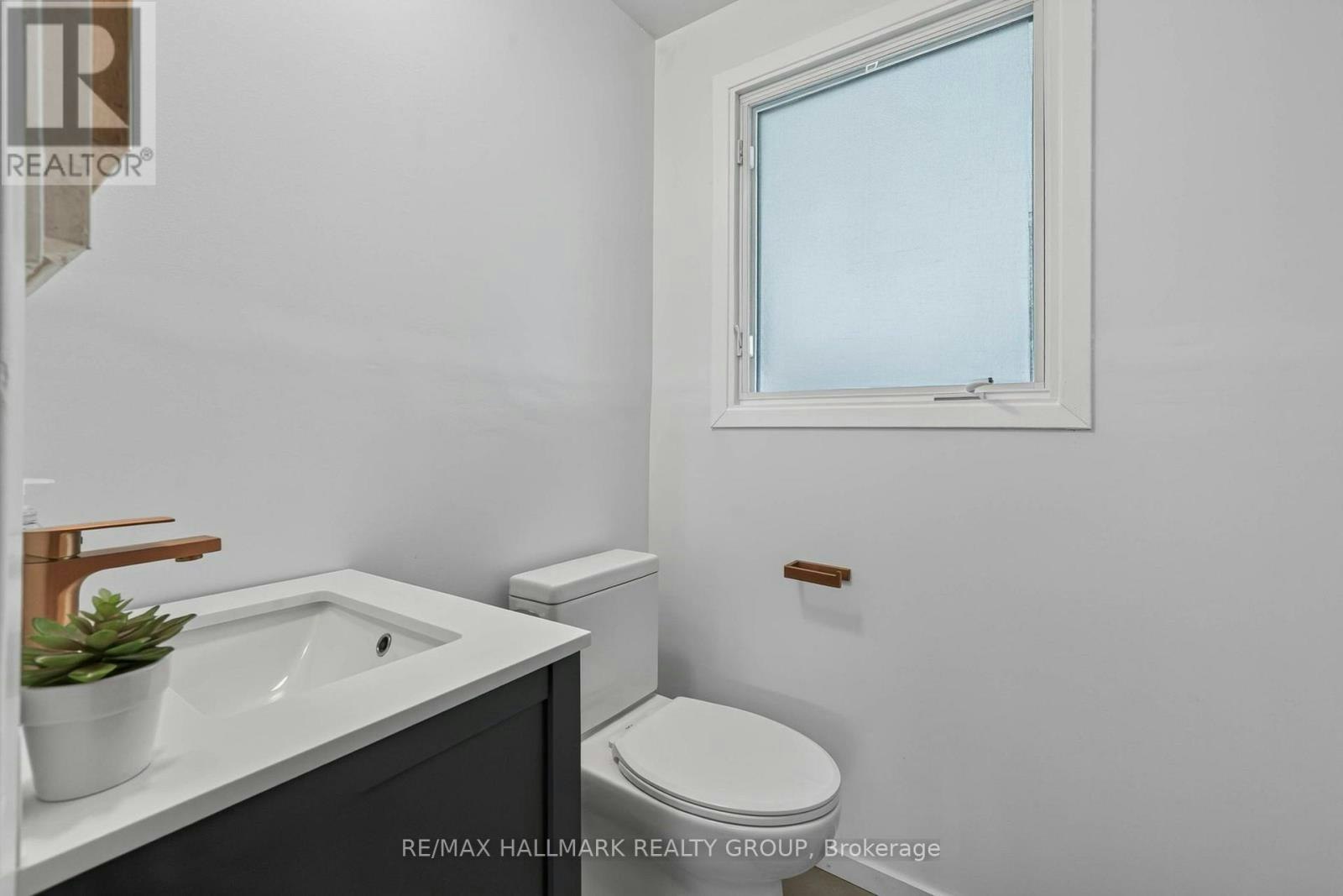 1038 Arnot Road, Ottawa, ON, K2C 0H4 - 19