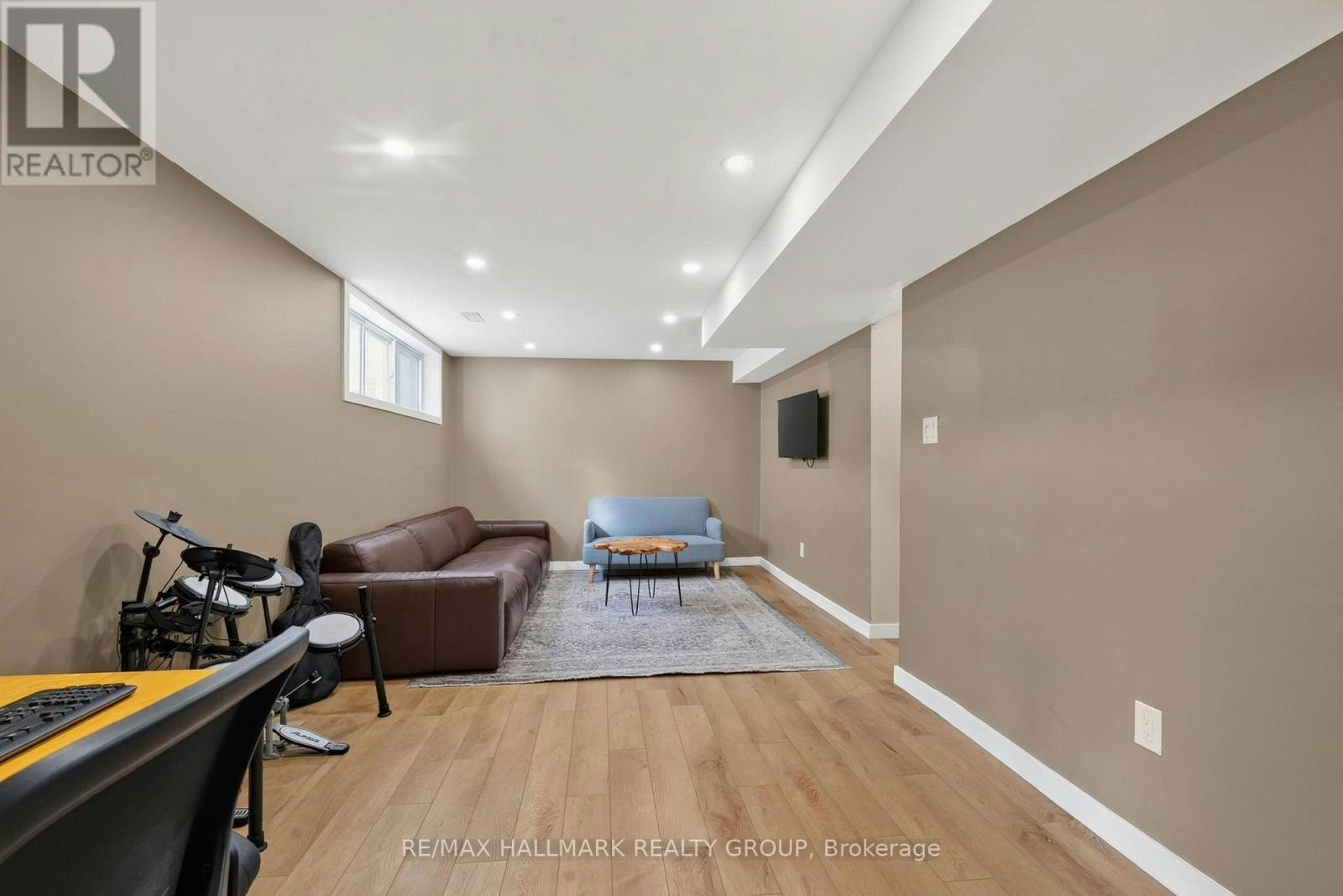 1038 Arnot Road, Ottawa, ON, K2C 0H4 - 31