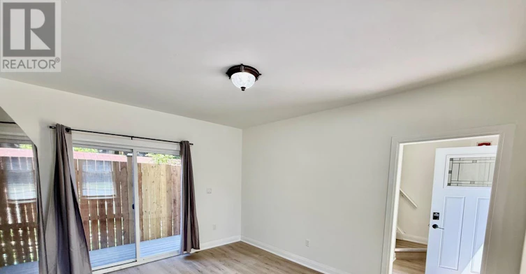 2-4711 River Road, Niagara Falls, ON, L2E 3G2 - 5
