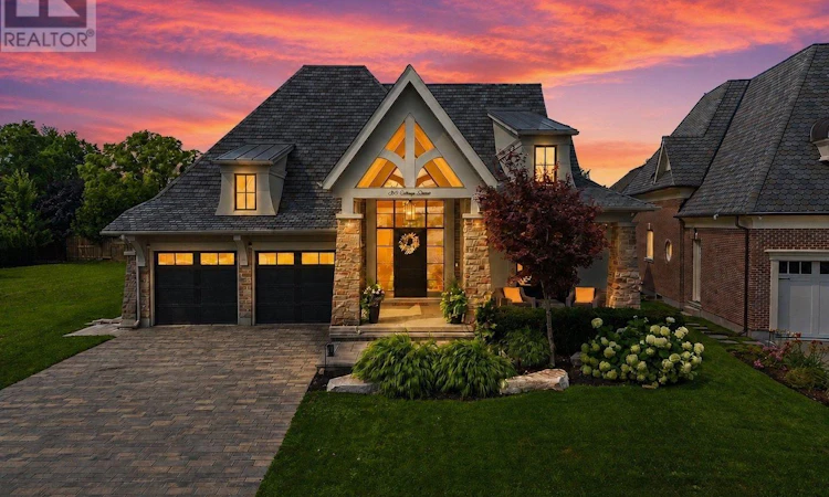 33 Cottage Street