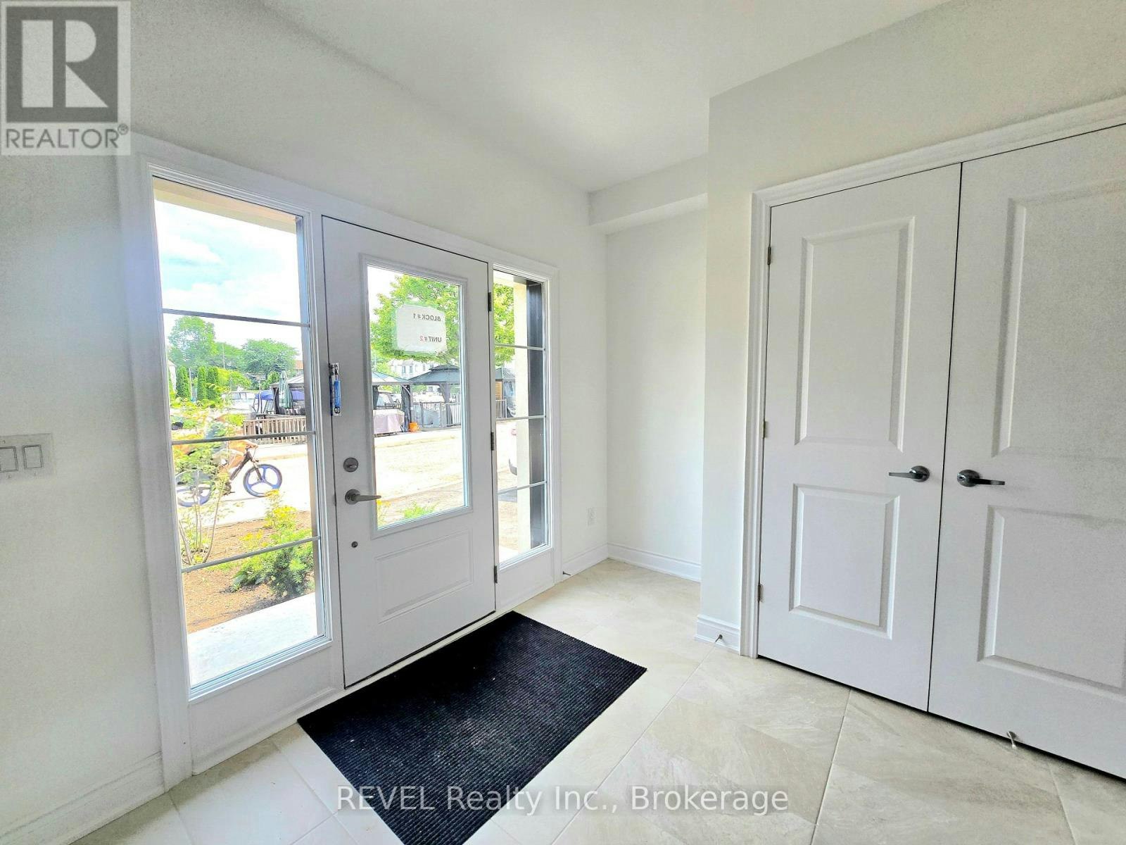 2-15 Lake Street, Grimsby, ON, L3M 2G4 - 9
