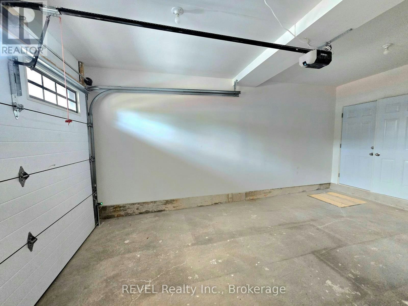 2-15 Lake Street, Grimsby, ON, L3M 2G4 - 11