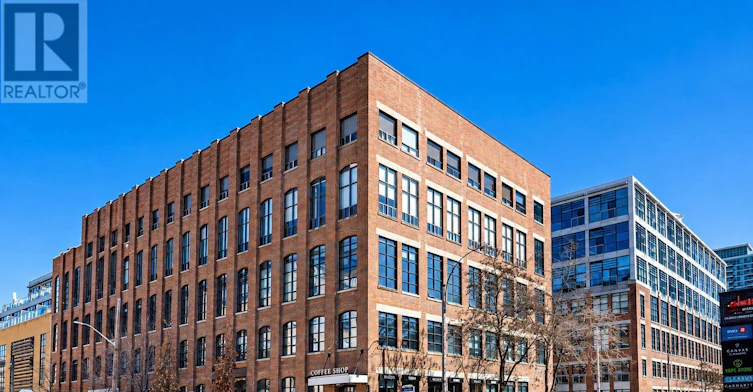 116-43 Hanna Avenue, Toronto, ON, M6K 1X1