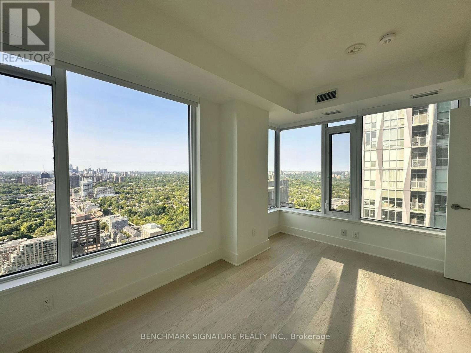 3604-11 Yorkville Avenue, Toronto, ON, M4W 0B7 - 4