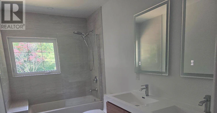 102 Betty Ann Drive, Toronto, ON, M2N 1X2 - 9