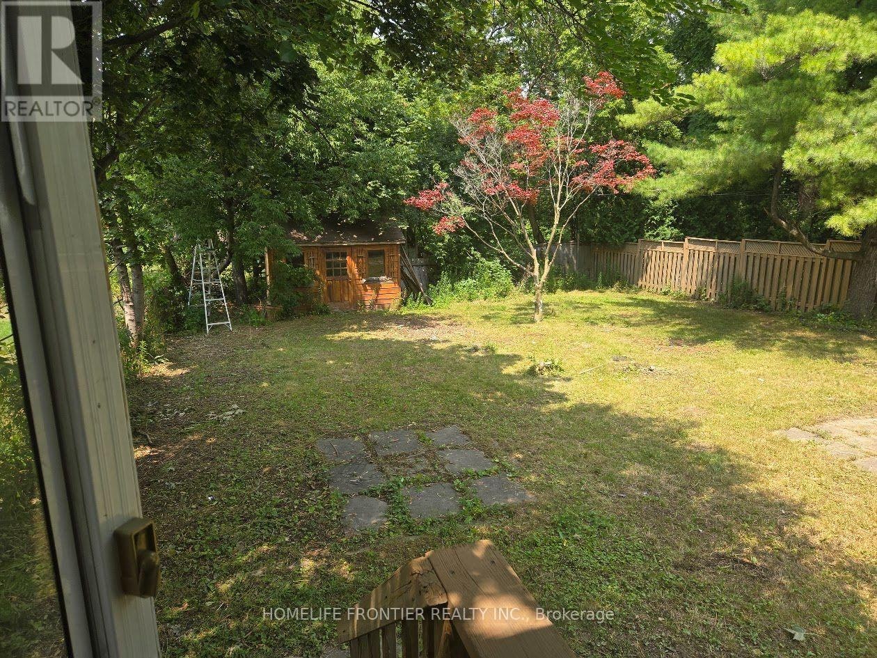 102 Betty Ann Drive, Toronto, ON, M2N 1X2 - 14