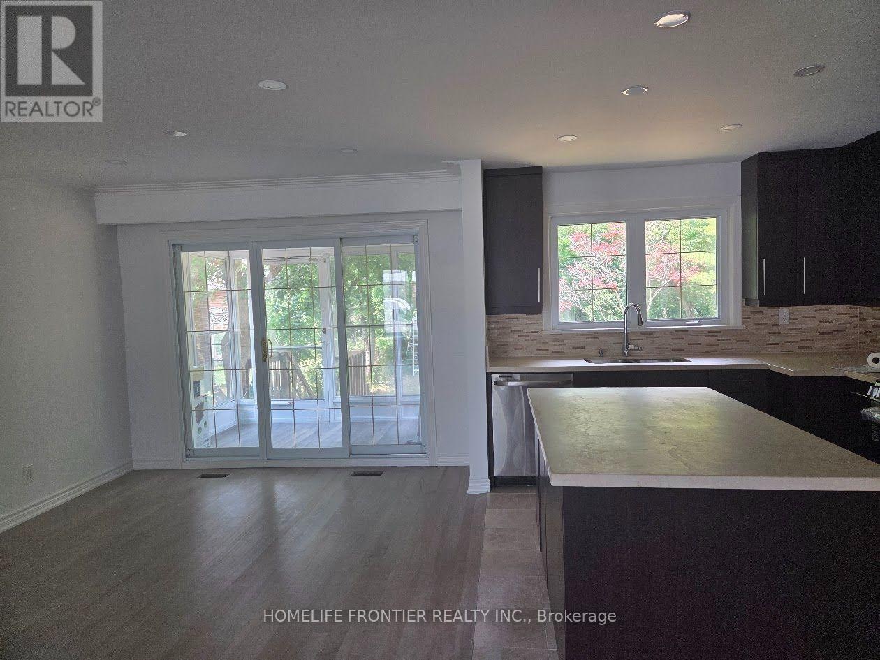 102 Betty Ann Drive, Toronto, ON, M2N 1X2 - 6